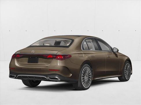 New 2026 Mercedes-Benz E 350 4MATIC Sedan image 2