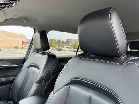 Used 2023 Jeep Grand Cherokee L Limited image 10