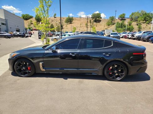 Used 2018 Kia Stinger GT2 AWD/4WD image 4