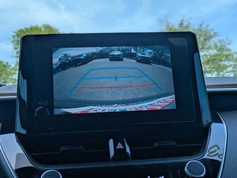 Used 2023 Toyota Corolla SE image 19