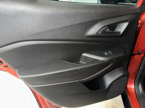 Certified 2024 Chevrolet Trax ACTIV image 16