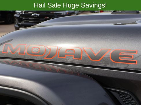 Used 2023 Jeep Gladiator Mojave AWD/4WD image 3