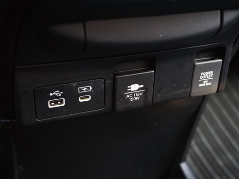 Used 2025 Honda Odyssey Touring image 30