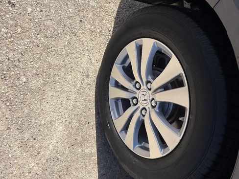 Used 2016 Honda Odyssey SE image 12