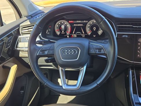 Used 2023 Audi Q7 Premium Plus image 21