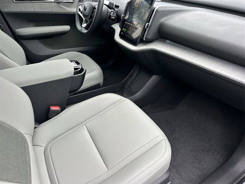 New 2026 Volvo EX30 Cross Country Ultra image 15
