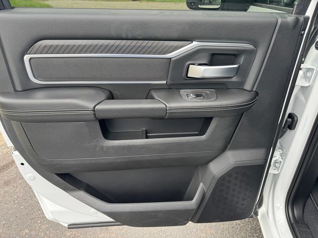 New 2027 RAM 3500 Big Horn AWD/4WD image 19