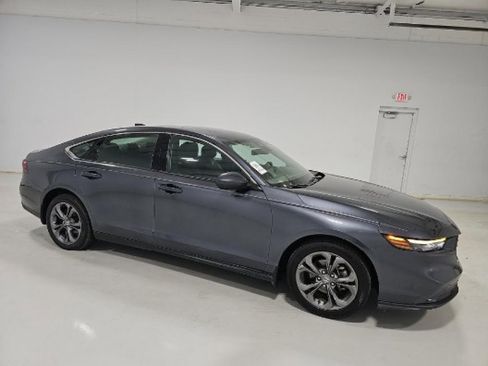 Certified 2023 Honda Accord EX image 4