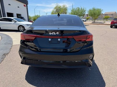 Used 2024 Kia Forte LXS FWD image 6