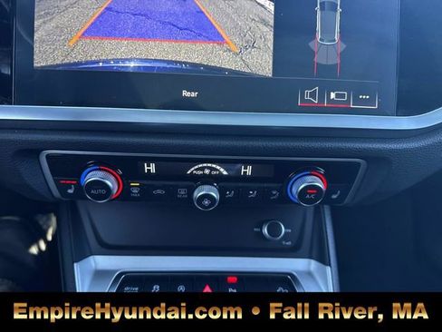 Used 2025 Audi Q3 2.0T Premium image 26