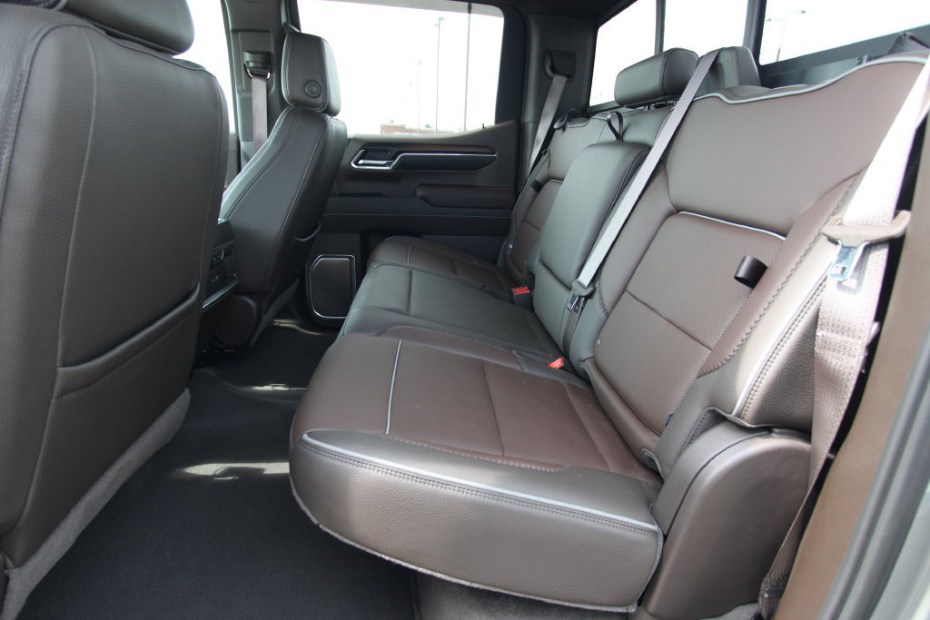 Used 2024 GMC Sierra 1500 Denali w/ Technology Package RWD image 7