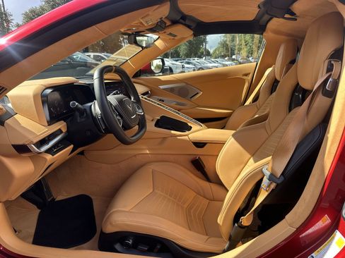 Used 2022 Chevrolet Corvette Stingray Premium Cpe w/ Z51 Performance Package RWD image 16