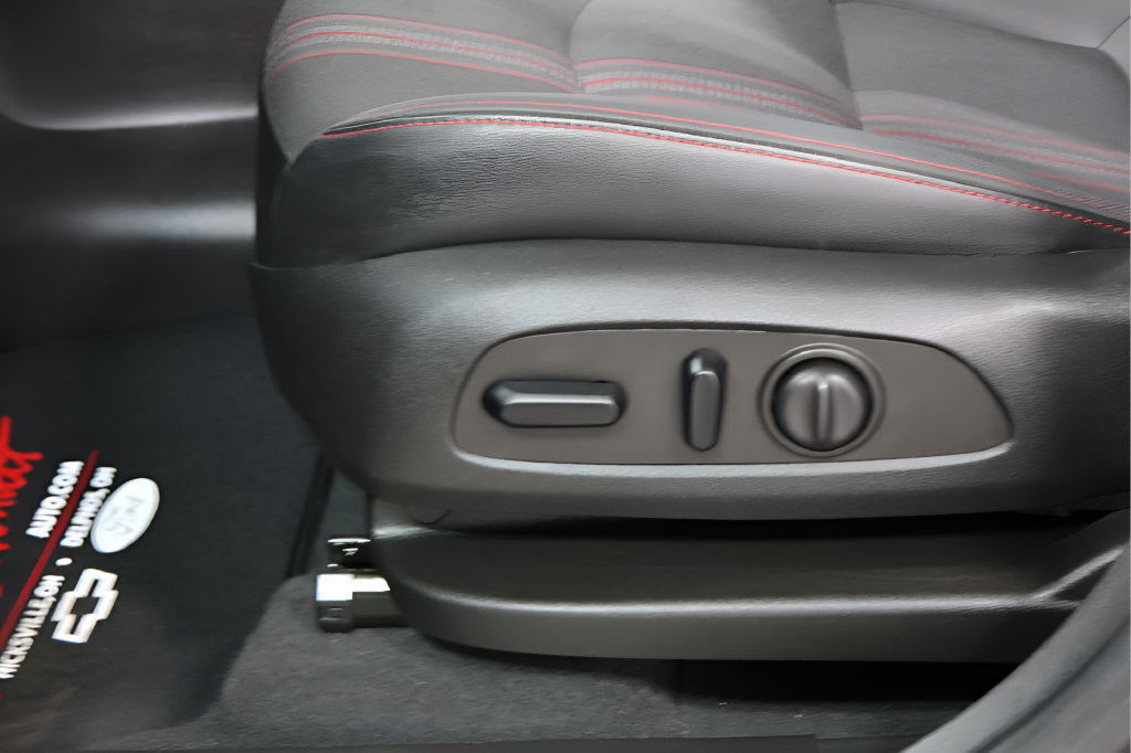 Used 2024 Chevrolet Equinox RS AWD/4WD image 20