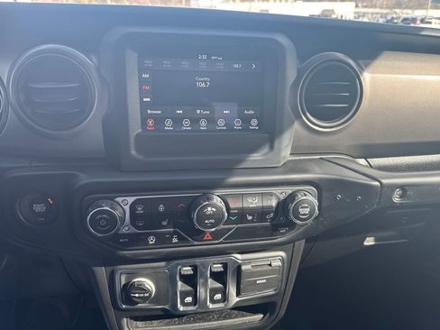 Used 2021 Jeep Wrangler Sport image 20