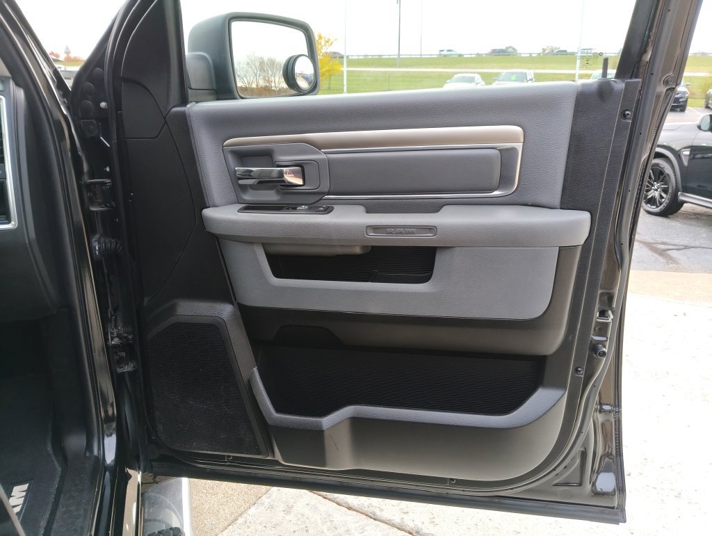 Used 2017 RAM 1500 Big Horn AWD/4WD image 17
