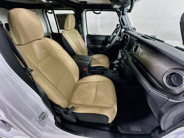 Used 2020 Jeep Wrangler Unlimited Sahara AWD/4WD image 33