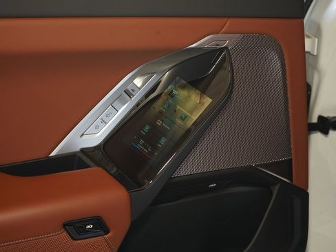 Used 2023 BMW 760i xDrive 760i xDrive w/ Executive Package image 25