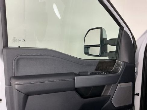 Used 2023 Ford F350 Lariat w/ Sport Appearance Package AWD/4WD image 8