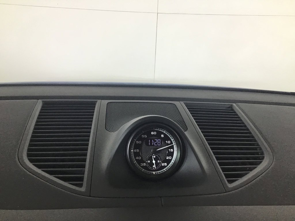 Certified 2026 Porsche Macan AWD/4WD image 37