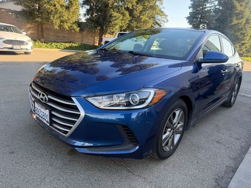 Used 2018 Hyundai Elantra SEL image 1