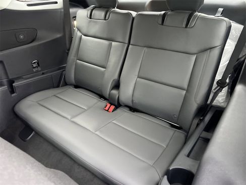 New 2026 Ford Explorer Active w/ Active Comfort Package image 20