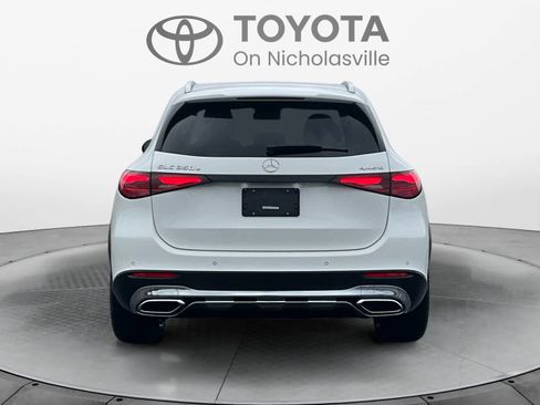 Used 2025 Mercedes-Benz GLC 350e 4MATIC image 5