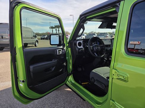 New 2026 Jeep Wrangler Unlimited Sport image 12