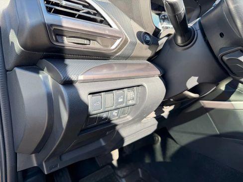 Used 2019 Subaru Forester Premium image 11