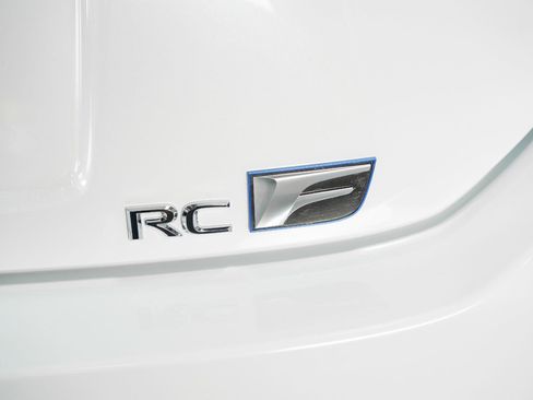 Used 2015 Lexus RC F Coupe w/ Performance Package image 24