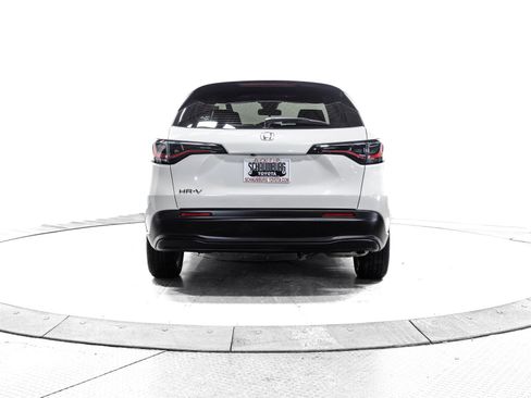Used 2024 Honda HR-V LX image 8