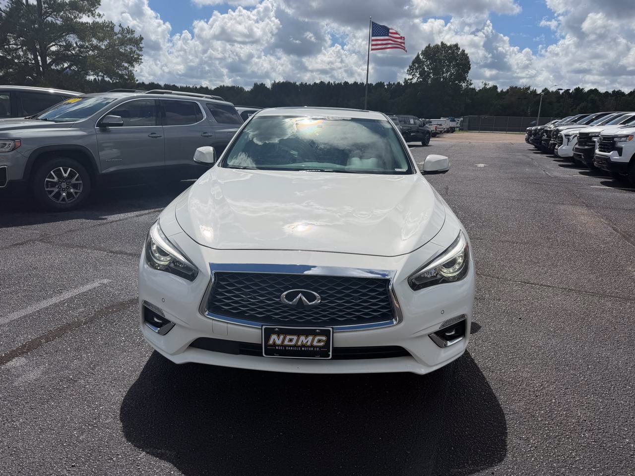 Used 2021 INFINITI Q50 Luxe RWD image 2