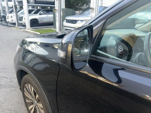 Used 2019 Mitsubishi Outlander SE image 6