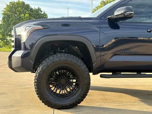 Used 2024 Toyota Tundra Limited AWD/4WD image 5