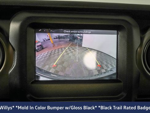 Used 2022 Jeep Wrangler Sport AWD/4WD image 9