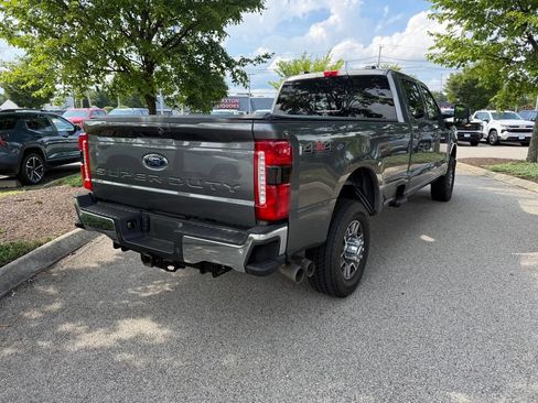 Used 2023 Ford F350 Lariat w/ Lariat Ultimate Package AWD/4WD image 5