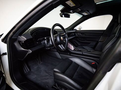 Certified 2023 Porsche Taycan RWD image 4