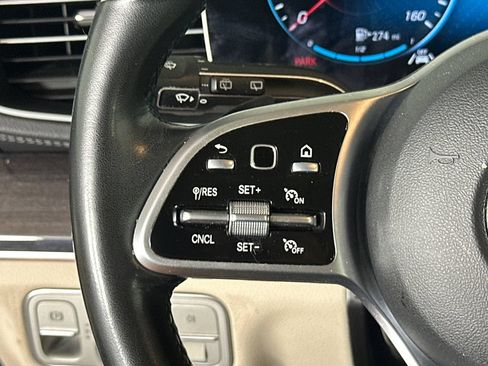 Certified 2022 Mercedes-Benz GLS 450 4MATIC image 27