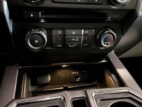 Used 2015 Ford F150 XLT w/ Equipment Group 302A Luxury image 24