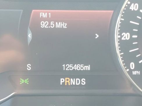 Used 2017 Ford Explorer Platinum image 37