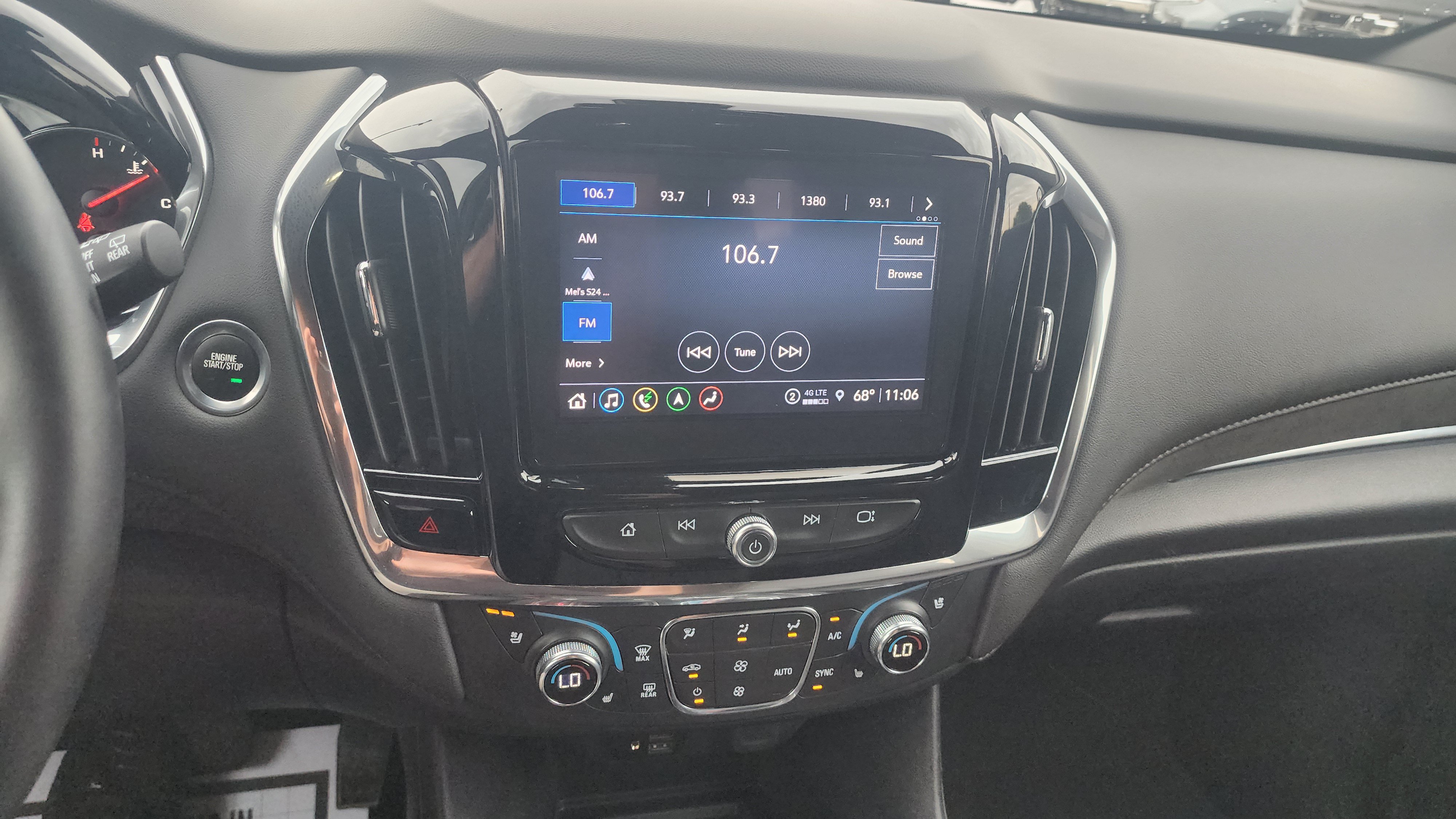 Used 2023 Chevrolet Traverse High Country AWD/4WD image 9