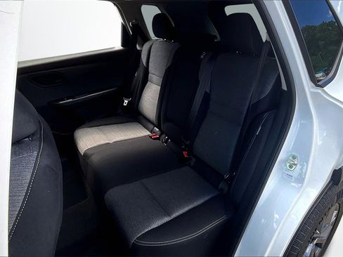 Used 2021 Nissan Rogue S image 22