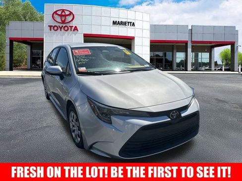 Certified 2024 Toyota Corolla LE image 1