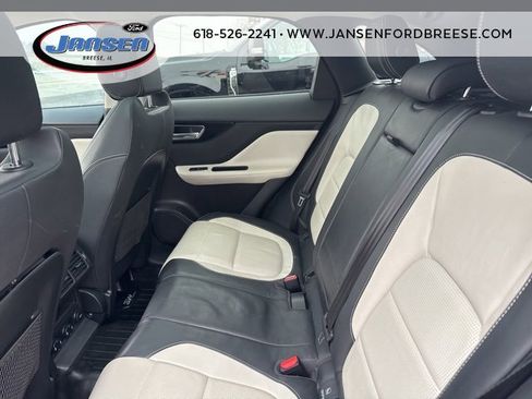 Used 2017 Jaguar F-PACE R-Sport image 25