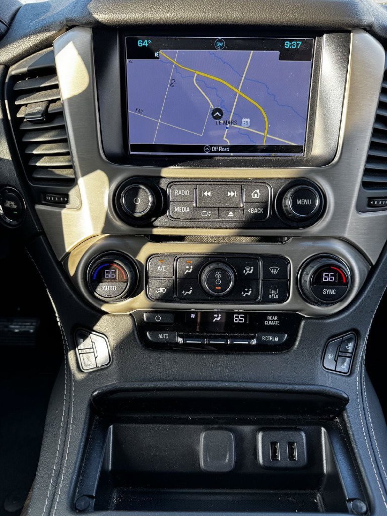Used 2018 GMC Yukon Denali w/ Open Road Package AWD/4WD image 17