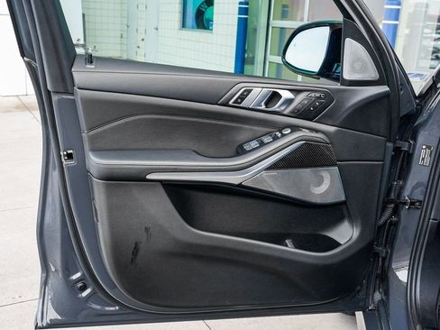 Used 2024 BMW X7 M60i w/ Executive Package image 9