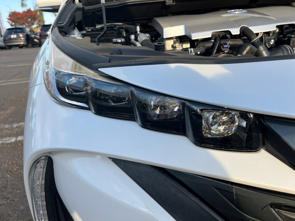 Used 2021 Toyota Prius Prime XLE w/ Carpet Mat Package (TMS) FWD image 35