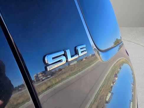 Used 2019 GMC Acadia SLE w/ LPO, Cargo Package image 10