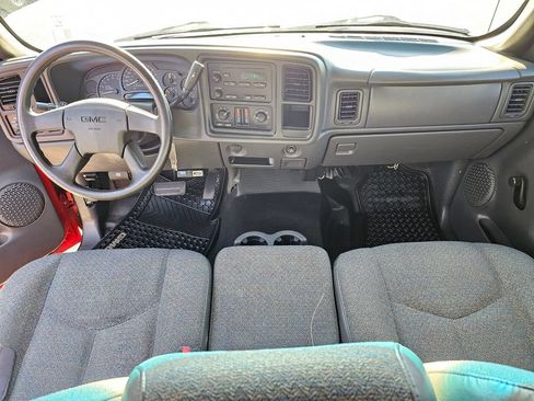 Used 2006 GMC Sierra 1500 W/T RWD image 9