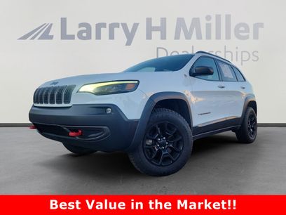 Used 2019 Jeep Cherokee Trailhawk w/ Cold Weather Group