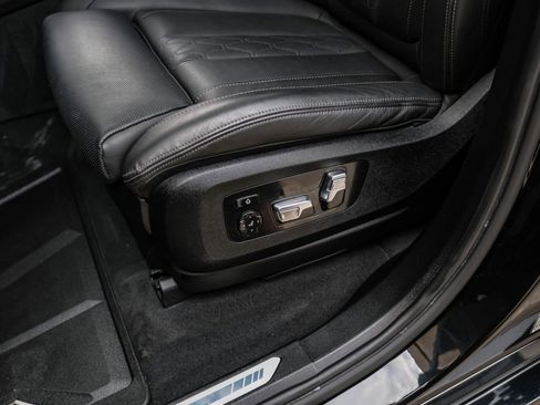 Used 2023 BMW X5 sDrive40i w/ Executive Package image 33